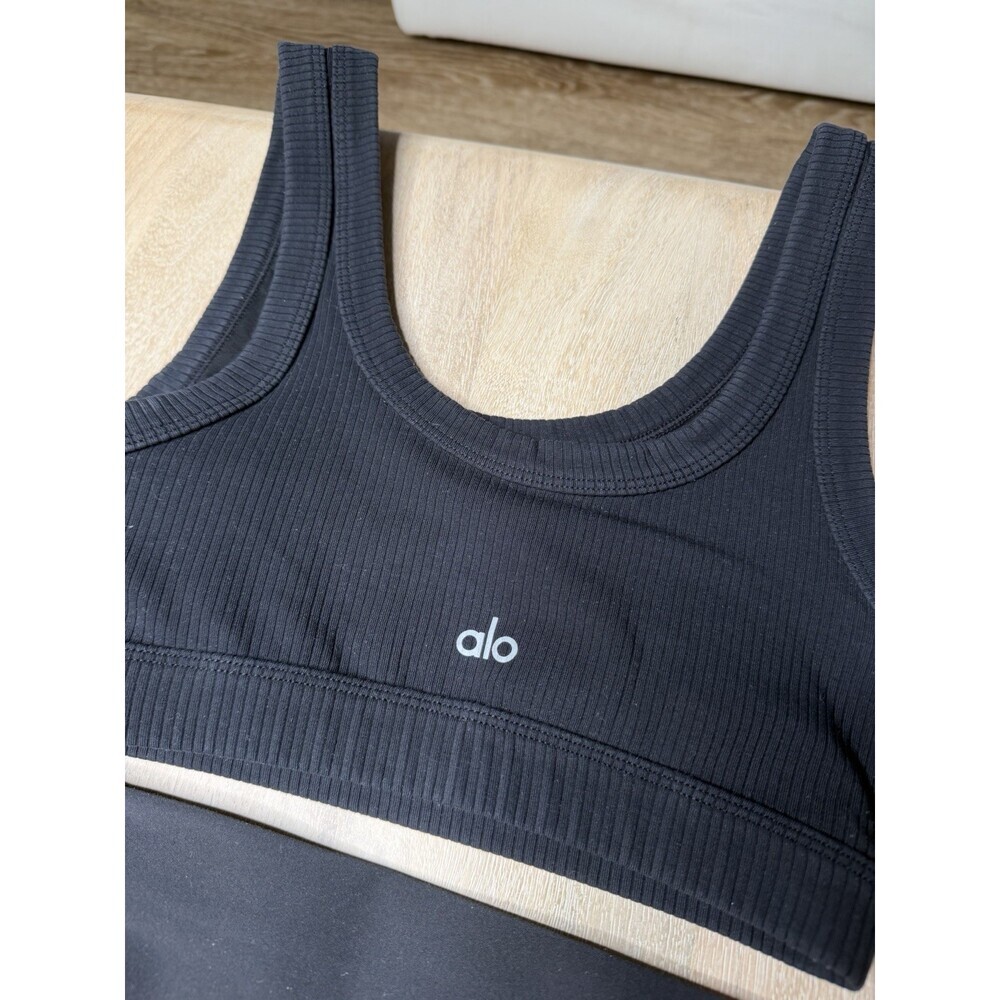 Alo Yoga SET Airlift 7/8 Length Leggings AND Wellness Ribbed Bra in Black XS - Picture 7 of 8